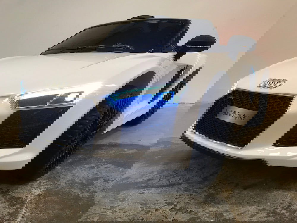 Audi R8 elektrische kinderauto wit 12 volt 2.4G RC - RideCars