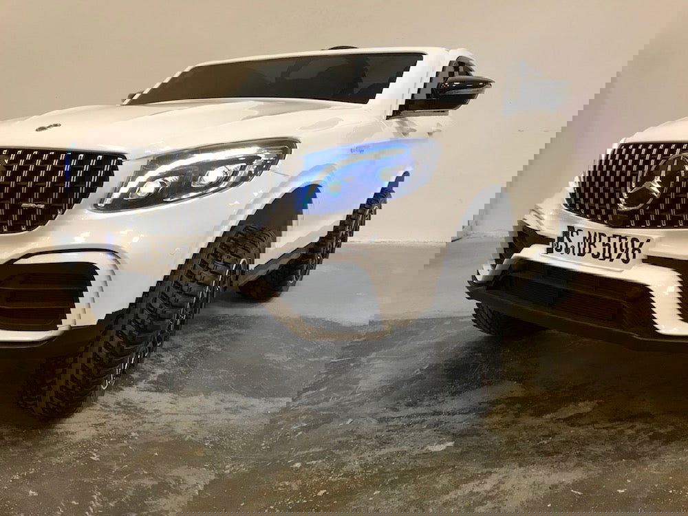 Elektrische auto kind Mercedes GLC 63 twee persoons wit - RideCars