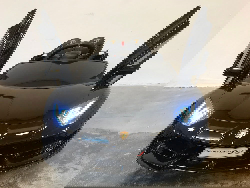 Elektrische kinderauto Lamborghini Aventador SVJ 12 volt zwart - RideCars