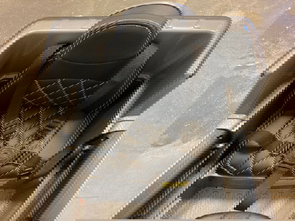 Elektrische kinderauto Mercedes G63 AMG 12 volt zilver grijs - RideCars