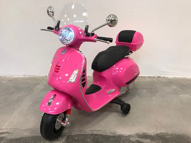Elektrische kinderscooter Vespa GTS roze met koffer en windscherm - RideCars