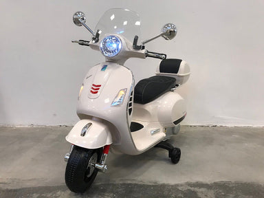 Vespa kinderscooter elektrisch GTS met koffer en windscherm 12 volt wit - RideCars