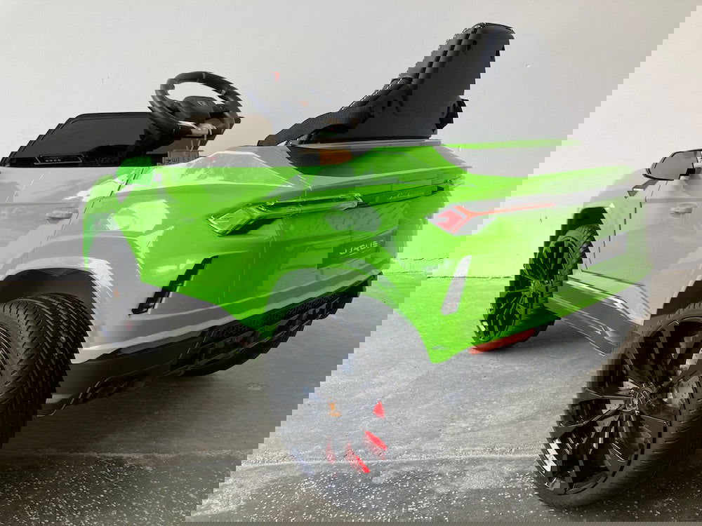 Accu kinderauto Lamborghini Urus groen 12 volt - RideCars