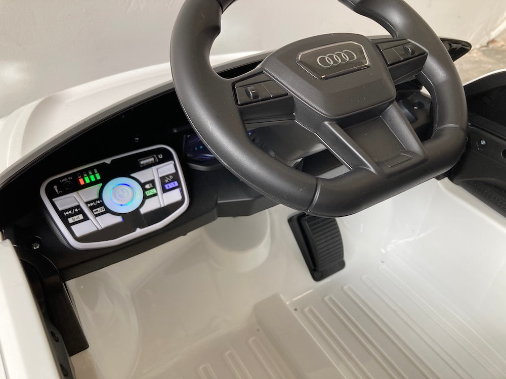 Audi E-tron kinderauto 12 volt wit