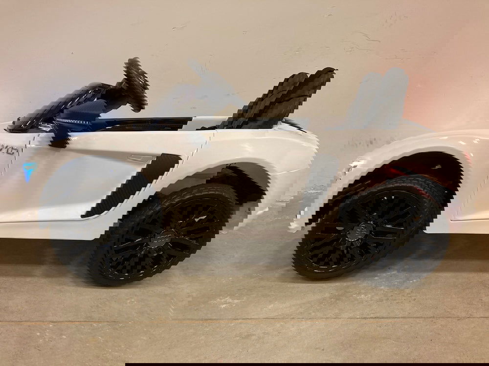Audi R8 kinderauto mini 12 volt wit - RideCars