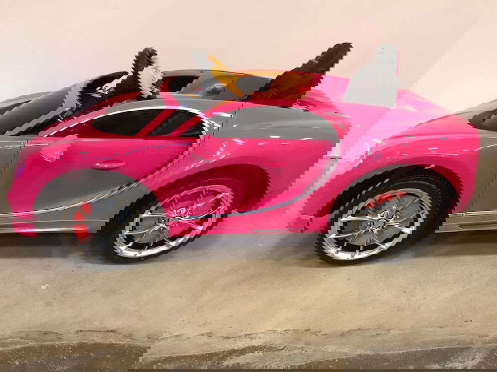 Bugatti Chiron elektrische kinderauto roze 12 volt - RideCars