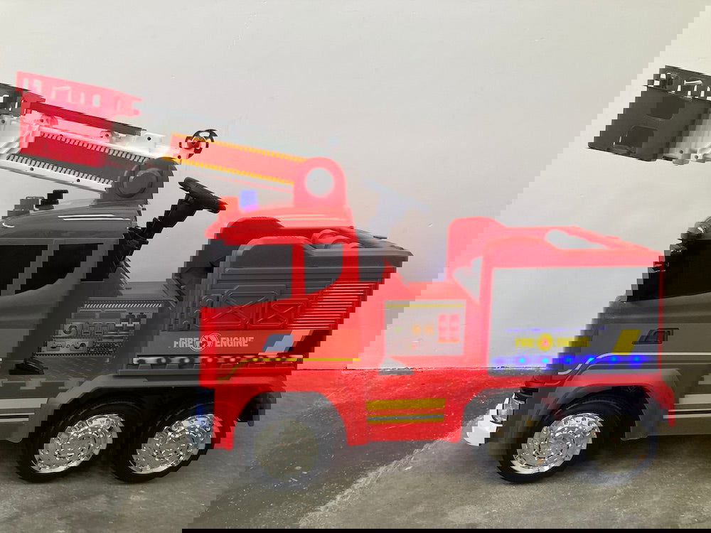 Elektrische kinder brandweer wagen hoogwerker Scania 12 volt - RideCars