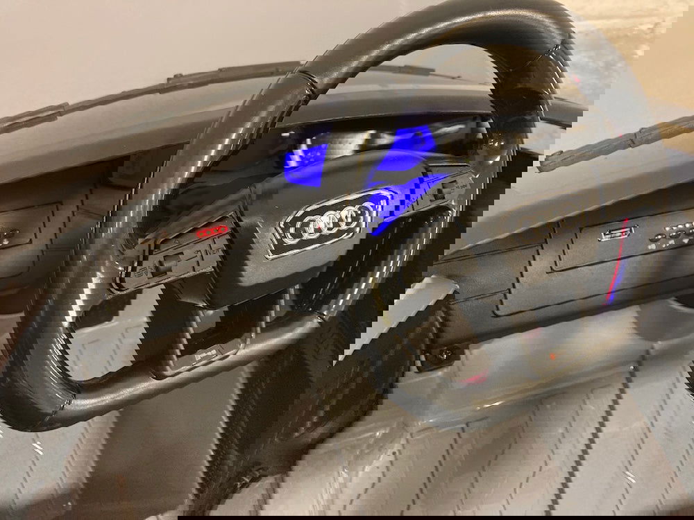 Elektrische kinderauto Audi RS6 grijs 12 volt - RideCars