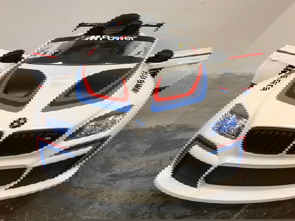 Elektrische kinderauto BMW M6 GT3 12 volt - RideCars