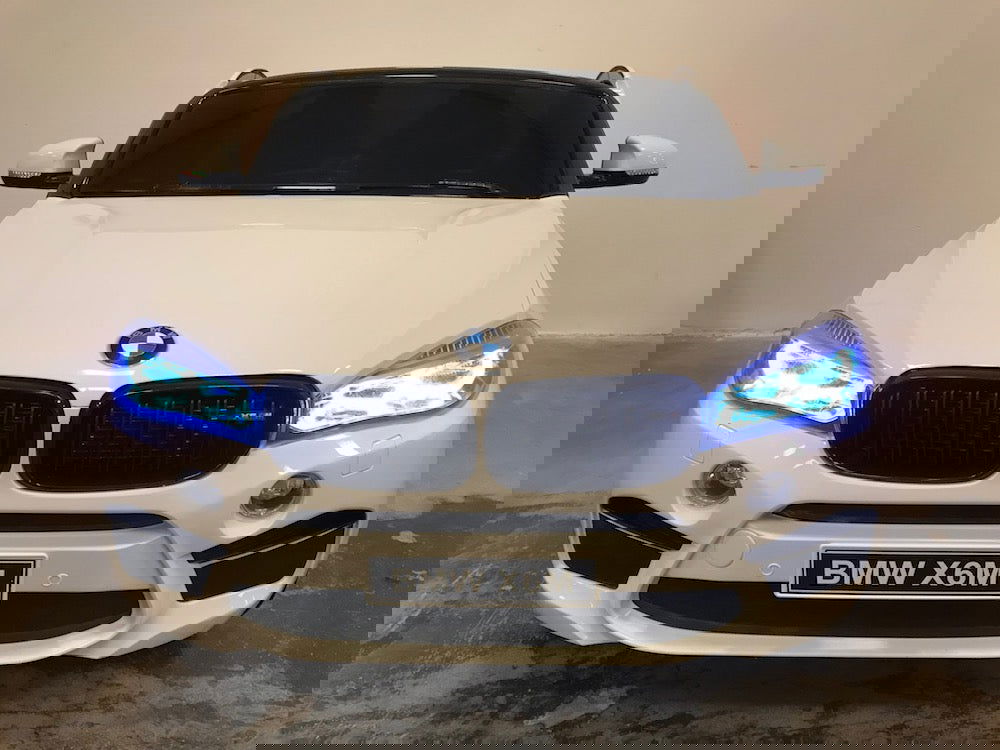 Elektrische kinderauto BMW X6 twee persoons wit - RideCars
