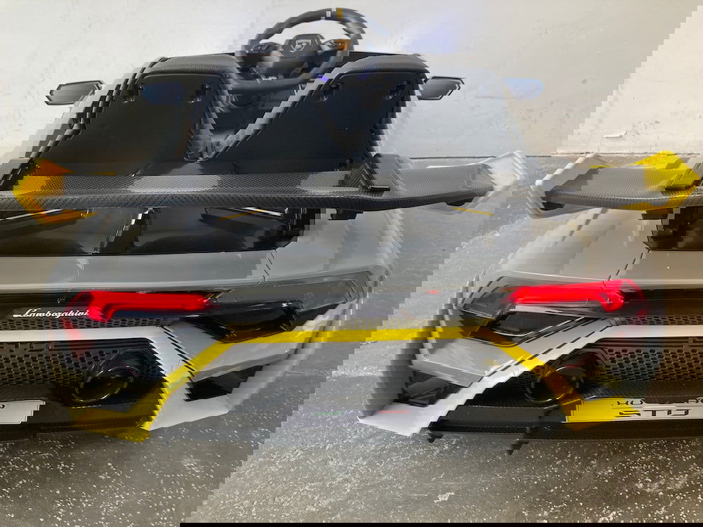 Elektrische kinderauto Lamborghini Huracan STO drift grijs - RideCars