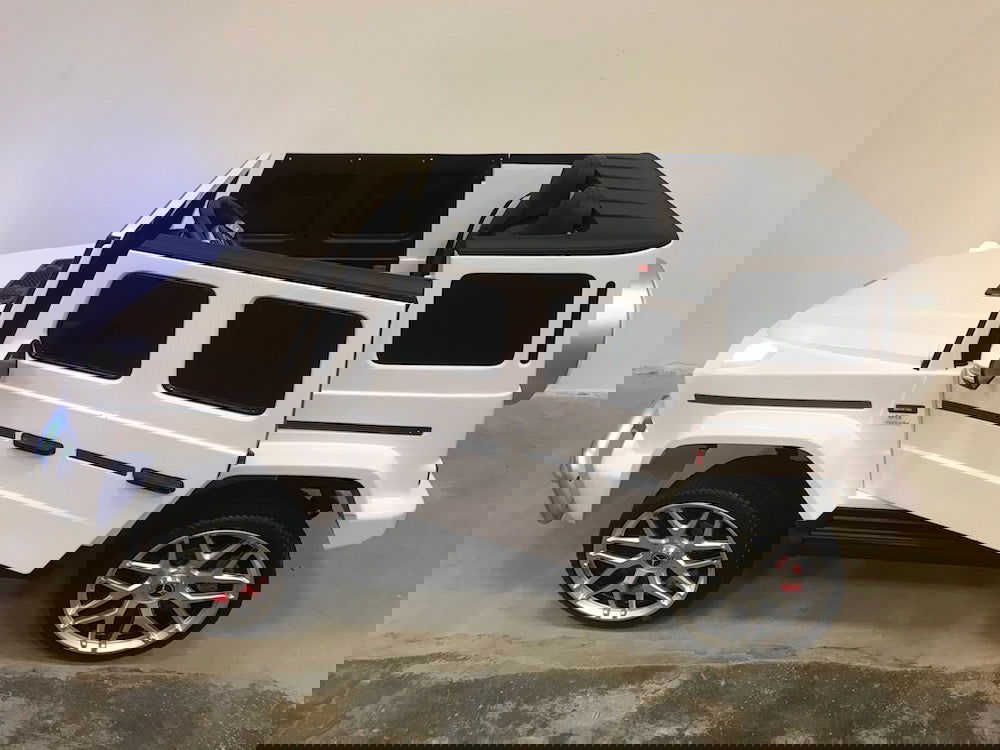 Elektrische kinderauto Mercedes G63  24 volt 4x4 twee persoons wit - RideCars