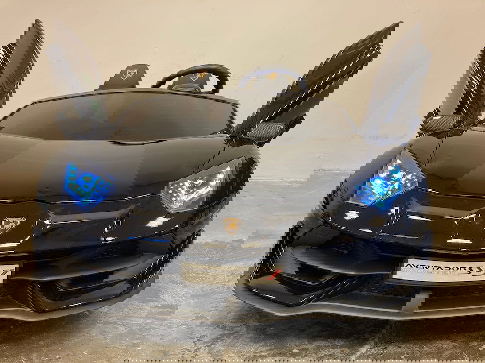 Kinderauto Lamborghini Aventador zwart twee persoons 24 volt drift - RideCars