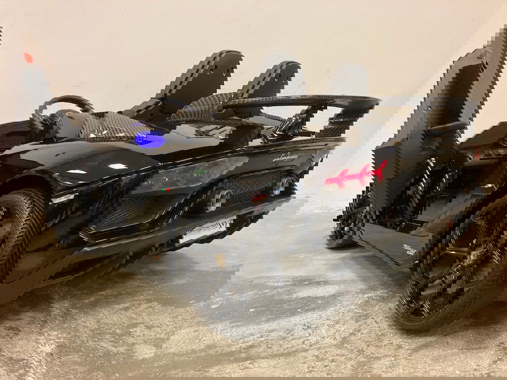 Kinderauto Lamborghini Aventador zwart twee persoons 24 volt drift - RideCars