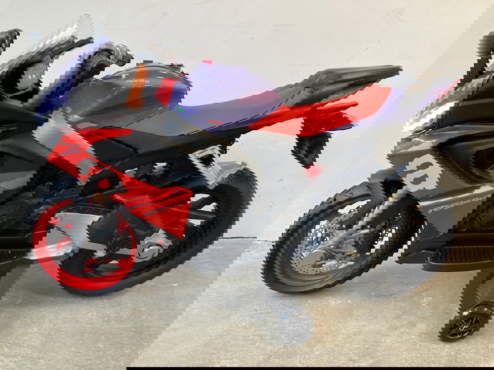 Kindermotor Aprilia RS 660 - 12 volt - RideCars