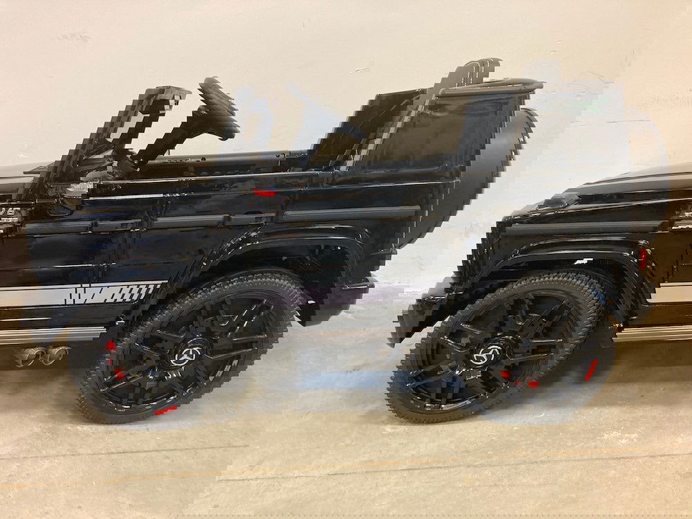 Mercedes G63 elektrische kinderauto 12 volt zwart 1 persoons - RideCars