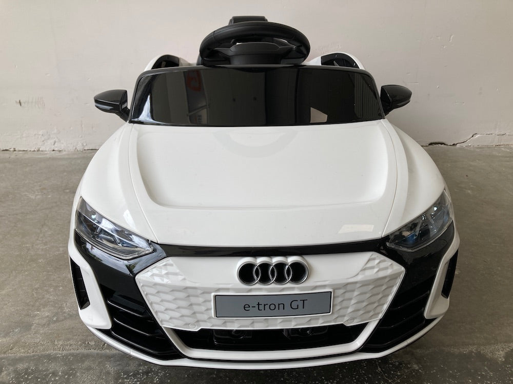 Accu kinderauto Audi E-tron wit 12 volt