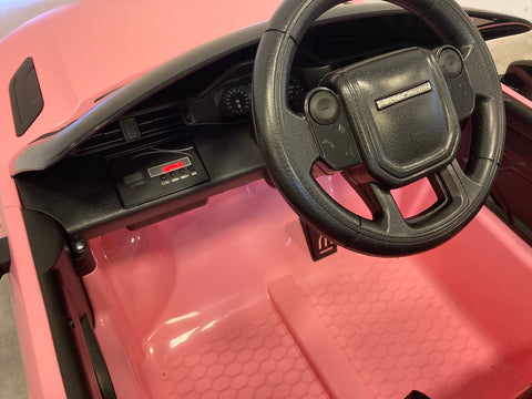 Kinder auto Range Rover Evoque roze