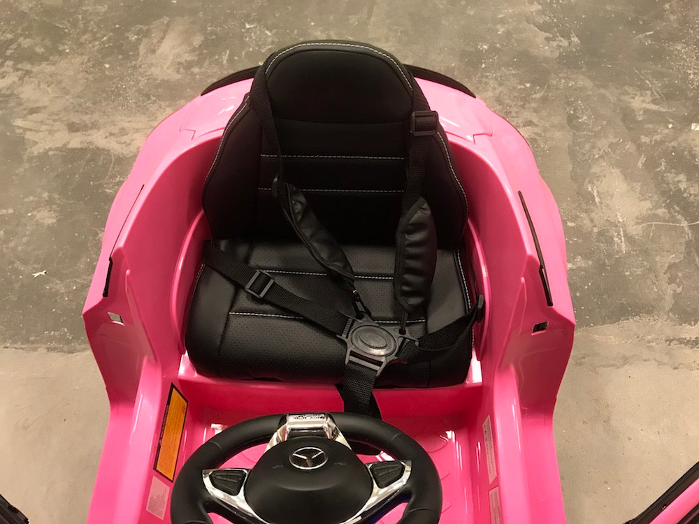 Bestuurbare speelgoedauto Mercedes C63 roze 12 volt (4553332129927)